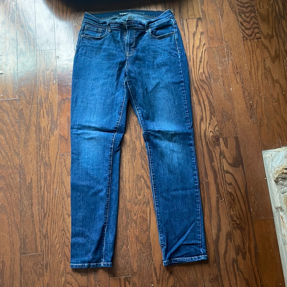 Old Navy mid-rise curvy fit jeans